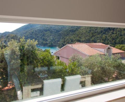 Nádherná nemovitost na ostrově Korčula s úžasným výhledem na moře - pic 16