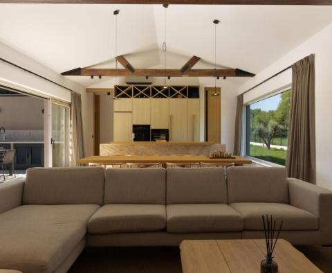 Beautiful modern villa for sale in Valtura-Liznjan area of half a hectare of land - pic 16