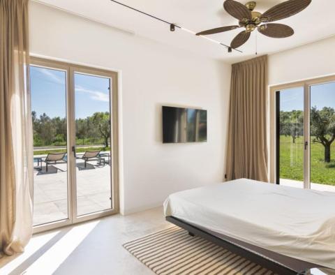 Beautiful modern villa for sale in Valtura-Liznjan area of half a hectare of land - pic 32