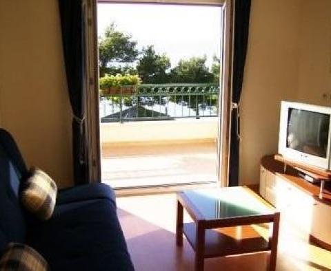 Ausgezeichnetes Hotel an der Makarska Riviera zum Verkauf direkt am Strand! - foto 10