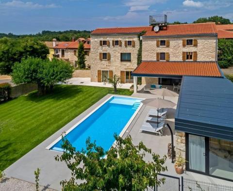 Současná kamenná vila v Brtonigla - úžasná krása s výhledem na moře! - pic 2