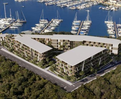 Apartmán v luxusní rezidenci 1. řady přímo u jachtařského přístavu ACI - pic 10