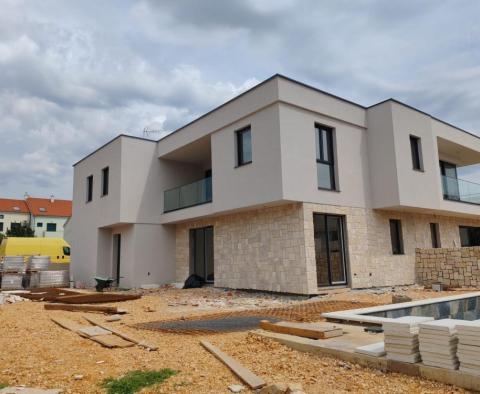 Exklusives Doppelhaus mit Swimmingpool auf der Halbinsel Pag - foto 3