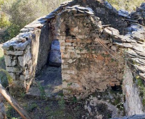 Ackerland zu verkaufen, 24.000 m², mit einem 60 m² großen Steinobjekt in der Gegend von Jelsa auf der Insel Hvar - foto 5