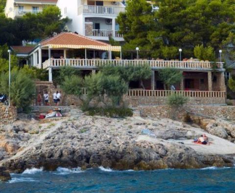 Piękny pensjonat pierwszej linii na wyspie Hvar - pic 6