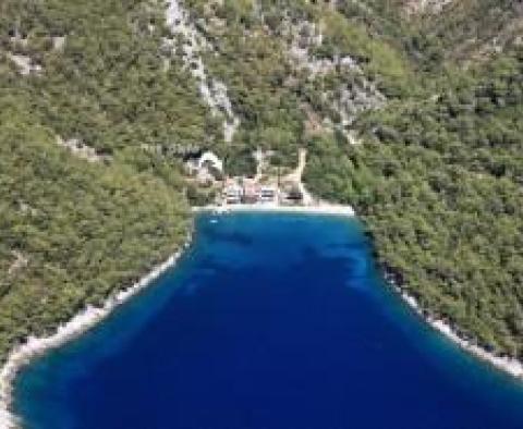 Prix bas -grand terrain en bord de mer de 14 830 m2 sur l'île de Hvar ! - pic 7