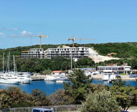 Luxusní rezidence PORTO PULA v 1. linii do přístavu pro luxusní jachting! - pic 15