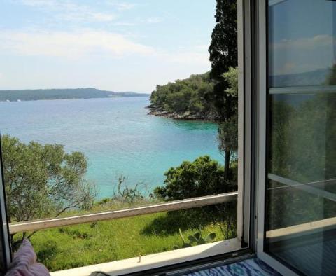 Villa St.Antonio is just 20m from the sea and beach with a walking path 3m wide to the sea. - pic 8