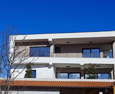 Luxuriöse neue Villa mit Panoramablick auf das Meer in Krk, Kornic 