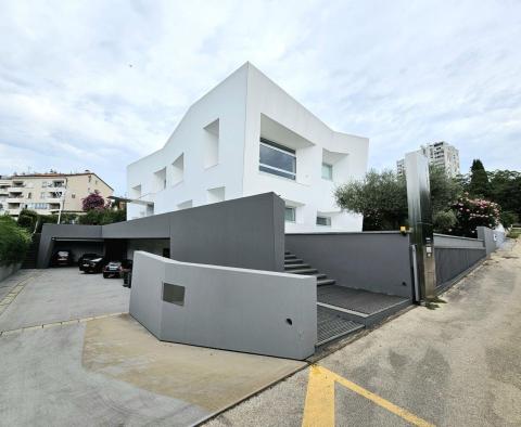 Impressionnante nouvelle propriété à Veruda, Pula à 250 mètres de la mer 