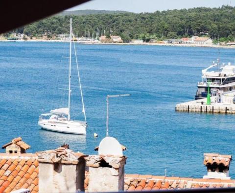 Superbly decorated property in the heart of Rovinj with roof terrace, view, jacuzzi 