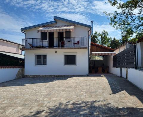Detached house with 2 apartments in Marcana 