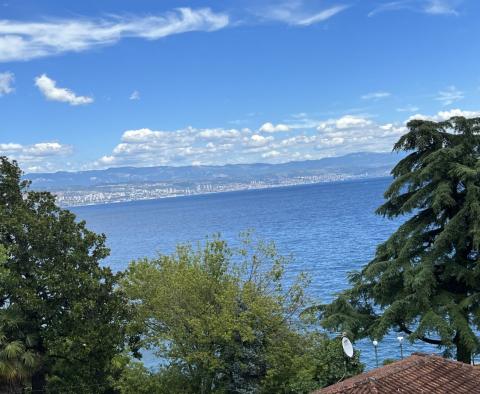 Dwa odnowione apartamenty w Lovran 41+21 m2 drugi rząd do morza, sprzedaż pakietowa 