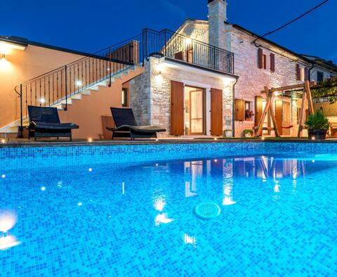 Charmante villa en pierre à Barban, à vendre 