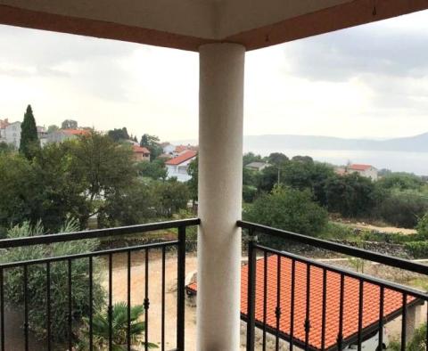 Appartement duplex spacieux à Krk avec vue sur la mer et l'île de Cres, à vendre 