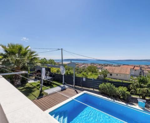 Villa in Kastel Stari with panoramic sea views, for sale 