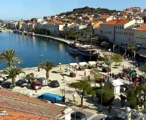 Atrakcyjna przestrzeń biurowa, doskonała lokalizacja w Mali Lošinj, na sprzedaż 