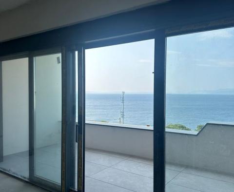 Luxuswohnung in Kantrida, modernes Gebäude mit Meerblick, 250 m vom Meer entfernt, zu verkaufen 