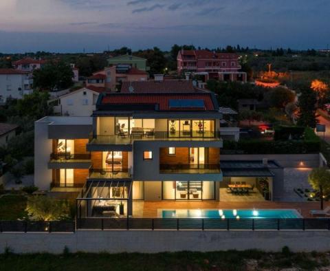 Fascinante nouvelle villa moderne à Fazana avec vue sur la mer ! 