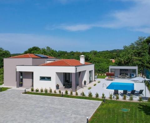 Villa design élégante avec piscine dans le quartier de Rabac-Labin 