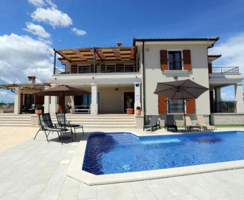 Villa with open sea view in popular Medulin just 200 meters from the sea 