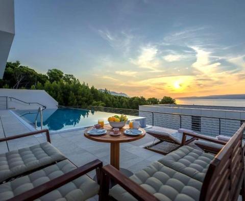 Unique new modern villa in Baska Voda, with indoor and outdoor swimming pools, just 150 meters from the beachline! 