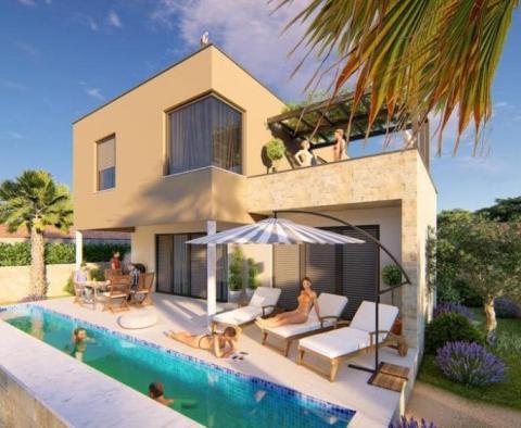 Contemporary villa with a swimming pool in Sisan, 1 km from the sea 