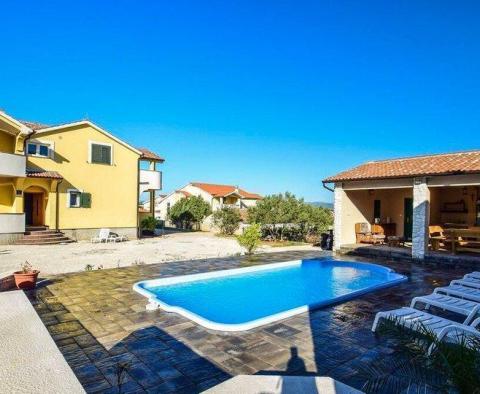 Spacious villa for sale in Vodice 