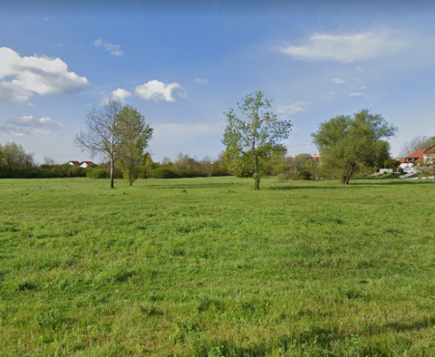 Luxury part of Srebrnjak in Zagreb offers land plot for sale 