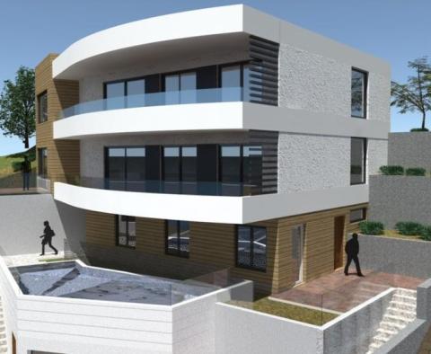 Penthouse w nowej rezydencji nad morzem w Trogirze, zaledwie 80 metrów od morza 