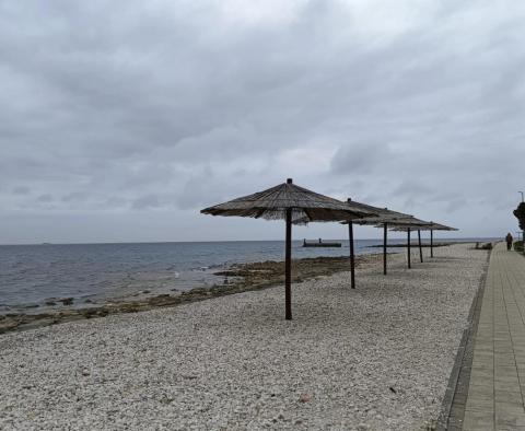 Terrain en bord de mer à vendre à Peroj, zonage T1-T2-T3 