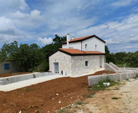 Wunderschöne neue Villa mit Swimmingpool in Poreč 