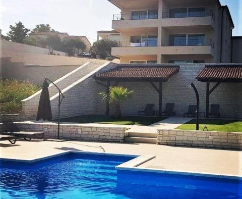 Appart-hôtel de luxe de 7 unités à Lopar, île de Rab, à 600 mètres de la mer 