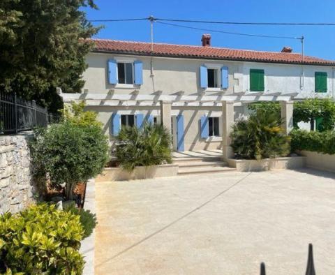 Haus in Umag, 450 Meter vom Meer entfernt 