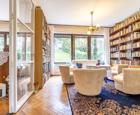 Beautiful villa of 300 m2 on a plot of land of 770 m2 in Zagreb, Tuškanac district  
