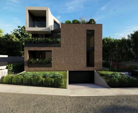 New luxurious three-bedroom apartment with garden in a prime location of Zagreb Zelengaj district 
