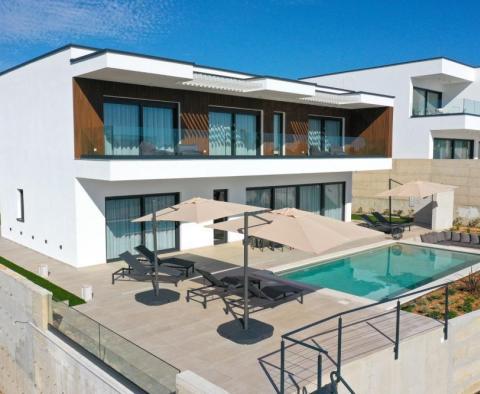 An exceptional modern villa with a swimming pool on Pag island, Novalja area 