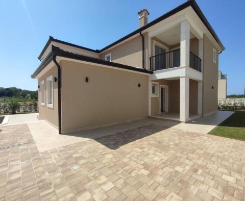 Super villa in Crveni Vrh, Umag cca. 1 km from the beach 