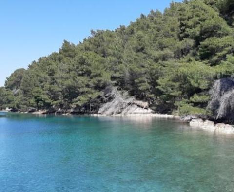 Terrain agricole de 45 500 m². sur l'île romantique de Sipan 