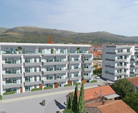 Lenyűgöző penthouse kilátással a tengerre és Trogirra 