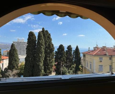 Nieruchomość z 3 apartamentami w centrum Opatiji 
