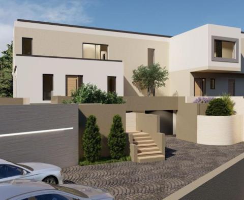 Luxus villetta úszómedencével Rovinj környékén, kb. 3 km-re a tengertől 