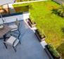 Une villa moderne avec piscines intérieure et extérieure sur la péninsule de Ciovo - pic 10