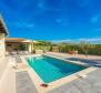 Wunderschöne 5*****-Sterne-Villa im rustikalen Stil, 100 m vom Meer entfernt! - foto 48
