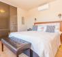 Wunderschöne 5*****-Sterne-Villa im rustikalen Stil, 100 m vom Meer entfernt! - foto 65