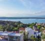 Építési telek 1040m2, mindössze 300 méterre a tengertől, tengerre néző kilátással, csendes helyen Klimnóban - pic 10