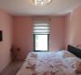 Dům se dvěma apartmány v prestižní lokalitě v Poreči - pic 10