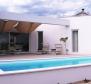 Luxuriöse moderne Villa mit Pool und Meerblick im weiteren Umkreis der Stadt Krk - foto 6