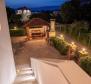 Villa mit Pool in Klimno, Dobrinj, nur 50 m vom Meer entfernt! - foto 27