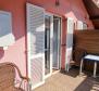 Appartements et locaux commerciaux dans un endroit calme près de la mer à Novi Vinodolski - pic 8